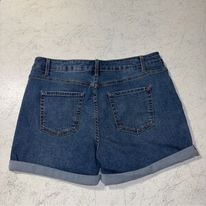 Time and True cuffed shorts midrise medium blue